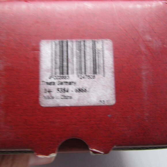 Villeroy & Boch Snowman Trinket Box Holding Heart Porcelain 3.5" In Box - Treats - Picture 11 of 11